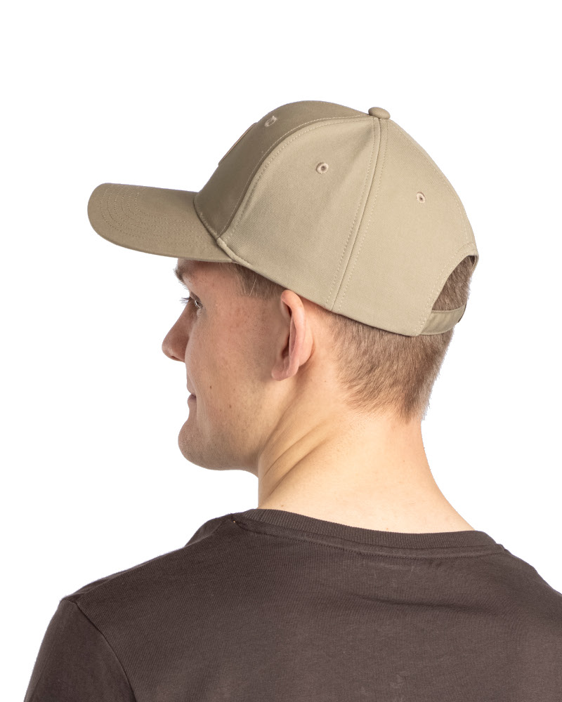 CZAPKA PINEWOOD FINNVEDEN HYBRID 1142 - Jasny Khaki - Detale z tyłu na modelu